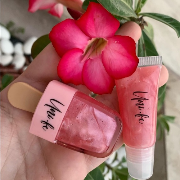 Uni.fe Other - Uni.fe / 100% Natural and Handmade Lipgloss.